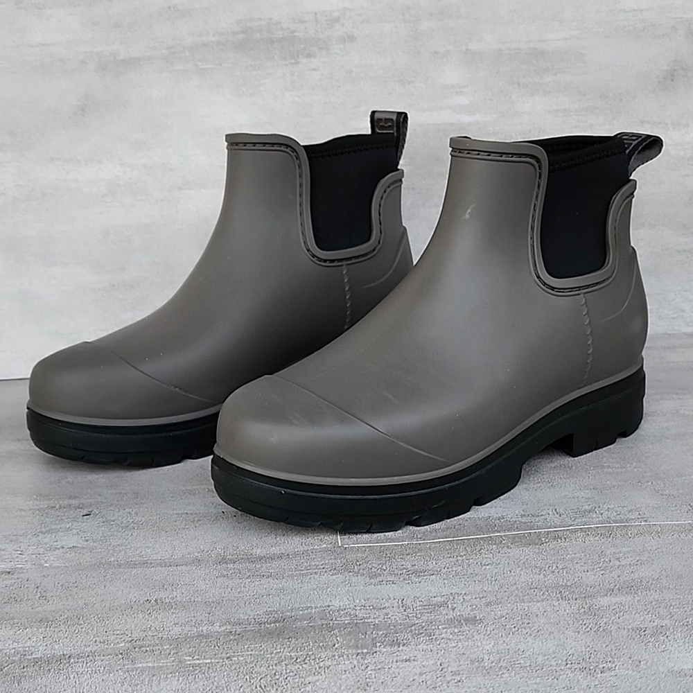 UGG Wild Dove Droplet Rain Boot Women's Size 6 S/N 1130831